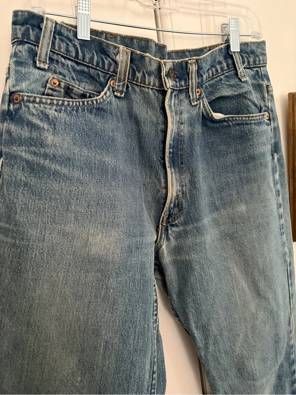 Vintage men’s Levi's Straight-Leg Medium Blue Denim Jeans w rare orange tag
